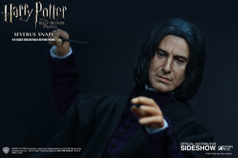 http://www.sideshowtoy.com/assets/products/902576-severus-snape/lg/harry-potter-severus-snape-sixth-scale-star-ace-902576-03.jpg