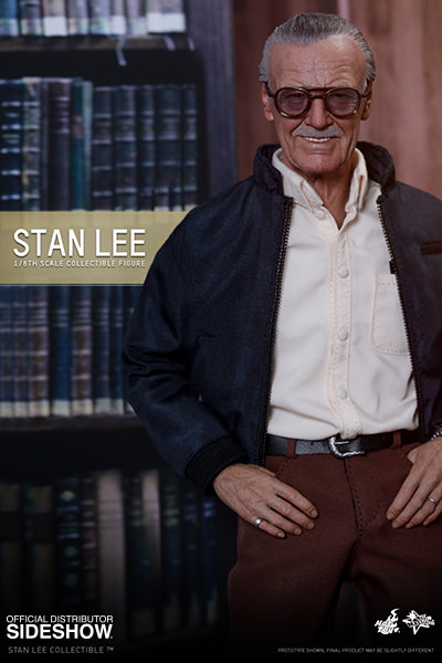 http://www.sideshowtoy.com/assets/products/902580-stan-lee/lg/stan-lee-sixth-scale-hot-toys-902580-08.jpg