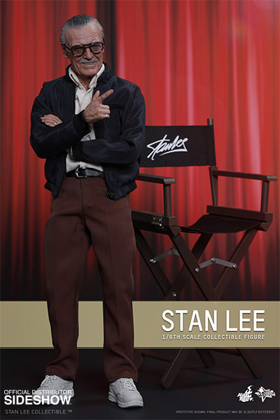 http://www.sideshowtoy.com/assets/products/902580-stan-lee/lg/stan-lee-sixth-scale-hot-toys-902580-09.jpg