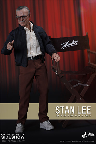 http://www.sideshowtoy.com/assets/products/902580-stan-lee/lg/stan-lee-sixth-scale-hot-toys-902580-11.jpg
