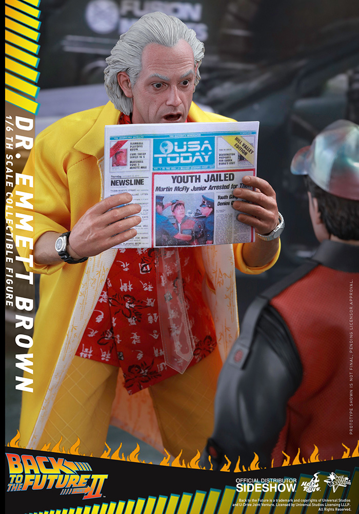 back-to-the-future-2-dr-emmett-brown-sixth-scale-hot-toys-902790-10.jpg