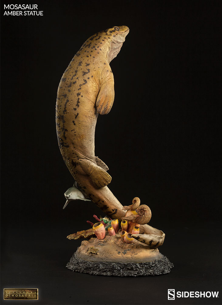 [Bild: mosasaur-amber-statue-2003613-07.jpg]