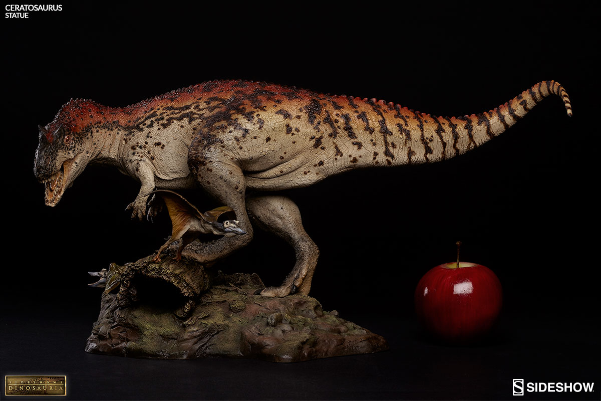 [Bild: dinosauria-ceratosaurus-statue-sideshow-200363-03.jpg]