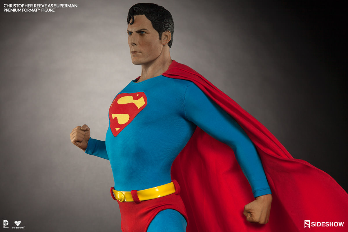 DC Comics Superman Premium FormatTM Figure by Sideshow Col  Sideshow Collectibles
