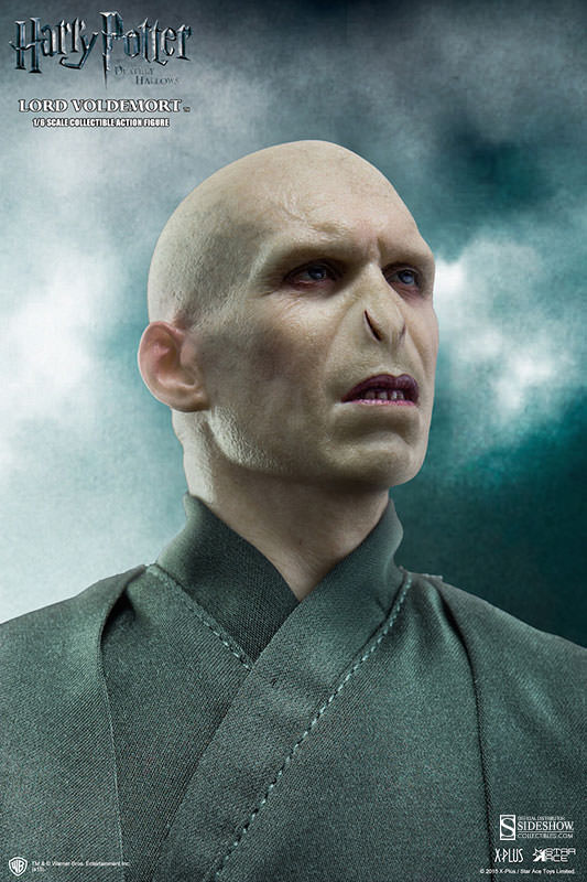 http://www.sideshowtoy.com/assets/products/902318-lord-voldemort/lg/902318-lord-voldemort-002.jpg