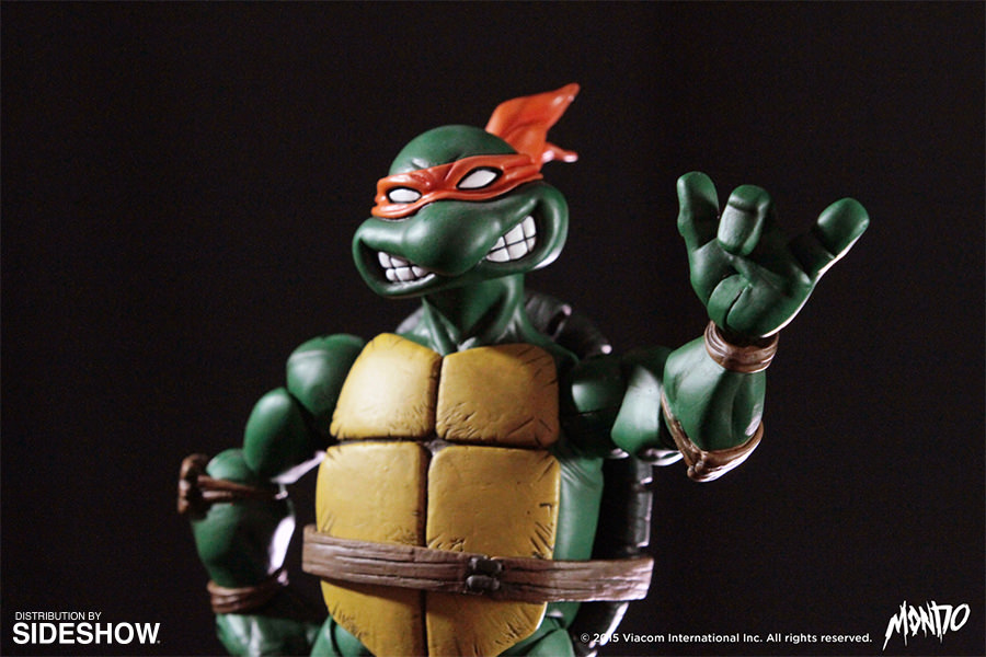 http://www.sideshowtoy.com/assets/products/902592-michelangelo/lg/tmnt-michelangelo-sixth-scale-mondo-902592-08.jpg