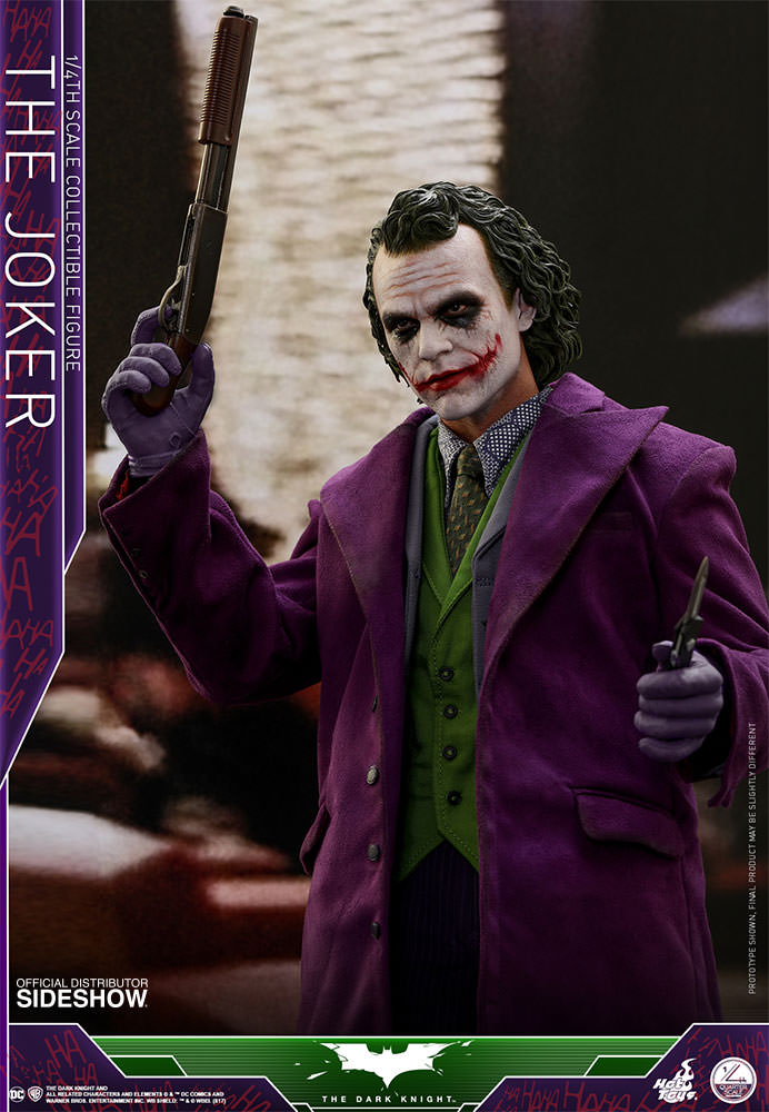 Hot Toys Joker Figure 111