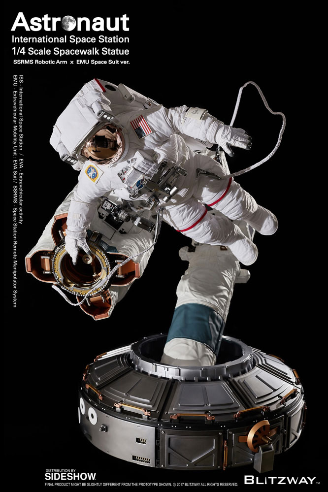 astronaut-iss-emu-version-quarter-scale-figure-blitzway-903319-02.jpg