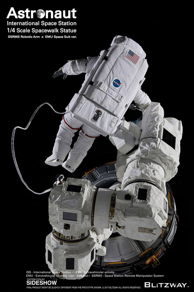 astronaut-iss-emu-version-quarter-scale-figure-blitzway-903319-28.jpg